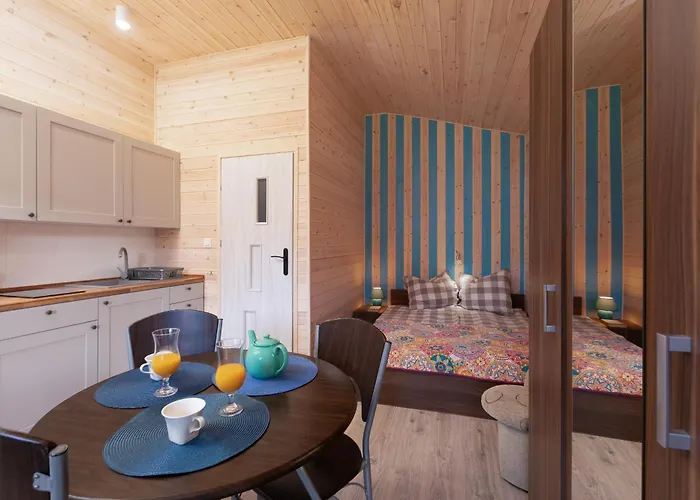 Leśny Zakątek * Pogorzelica (Gmina Rewal)