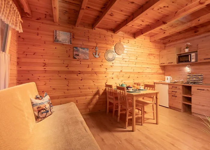 Kemping Leśny Zakątek Pogorzelica (Gmina Rewal)